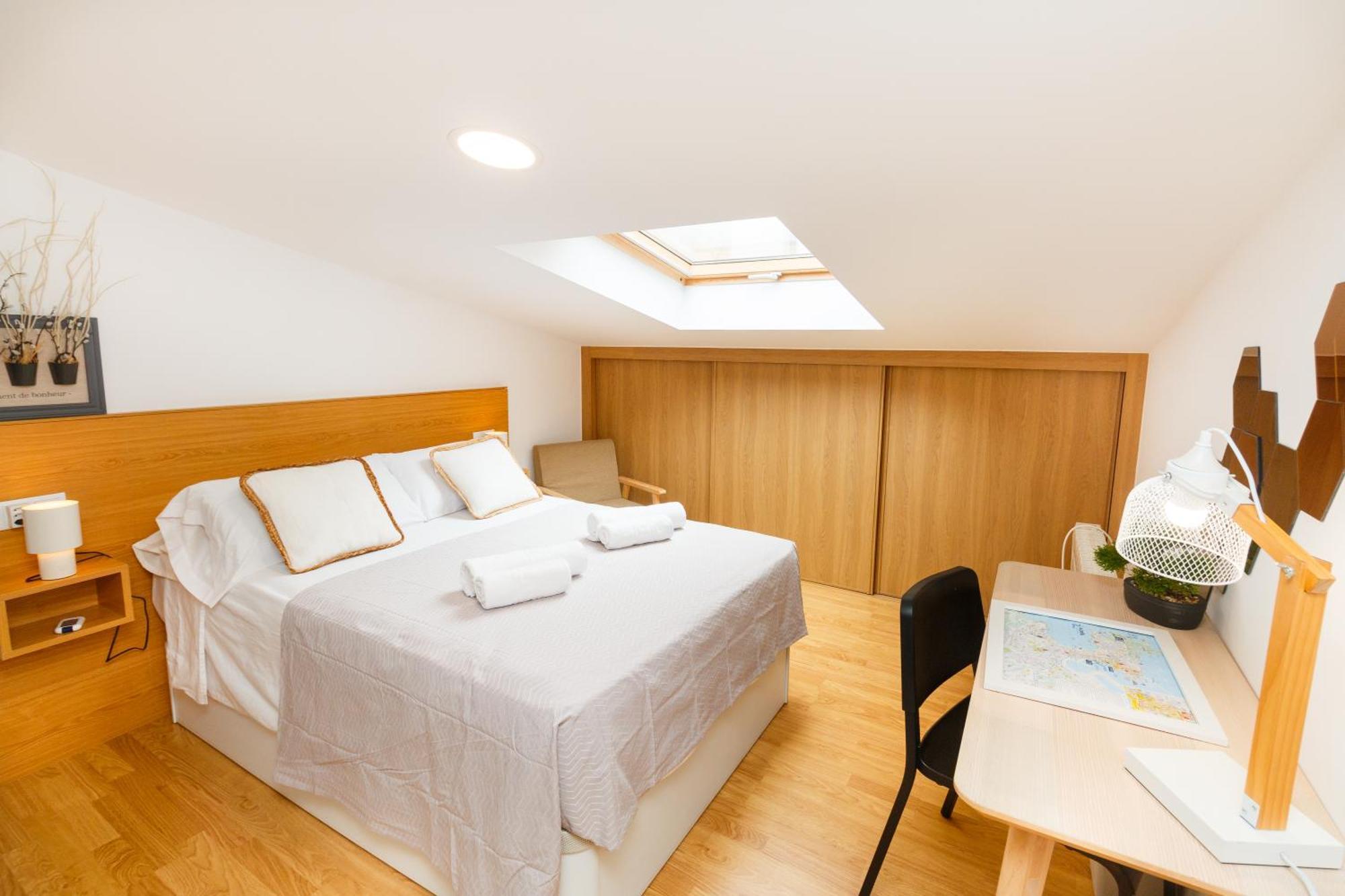 Apartamentos Coruna Vip Centro ア・コルーニャ エクステリア 写真